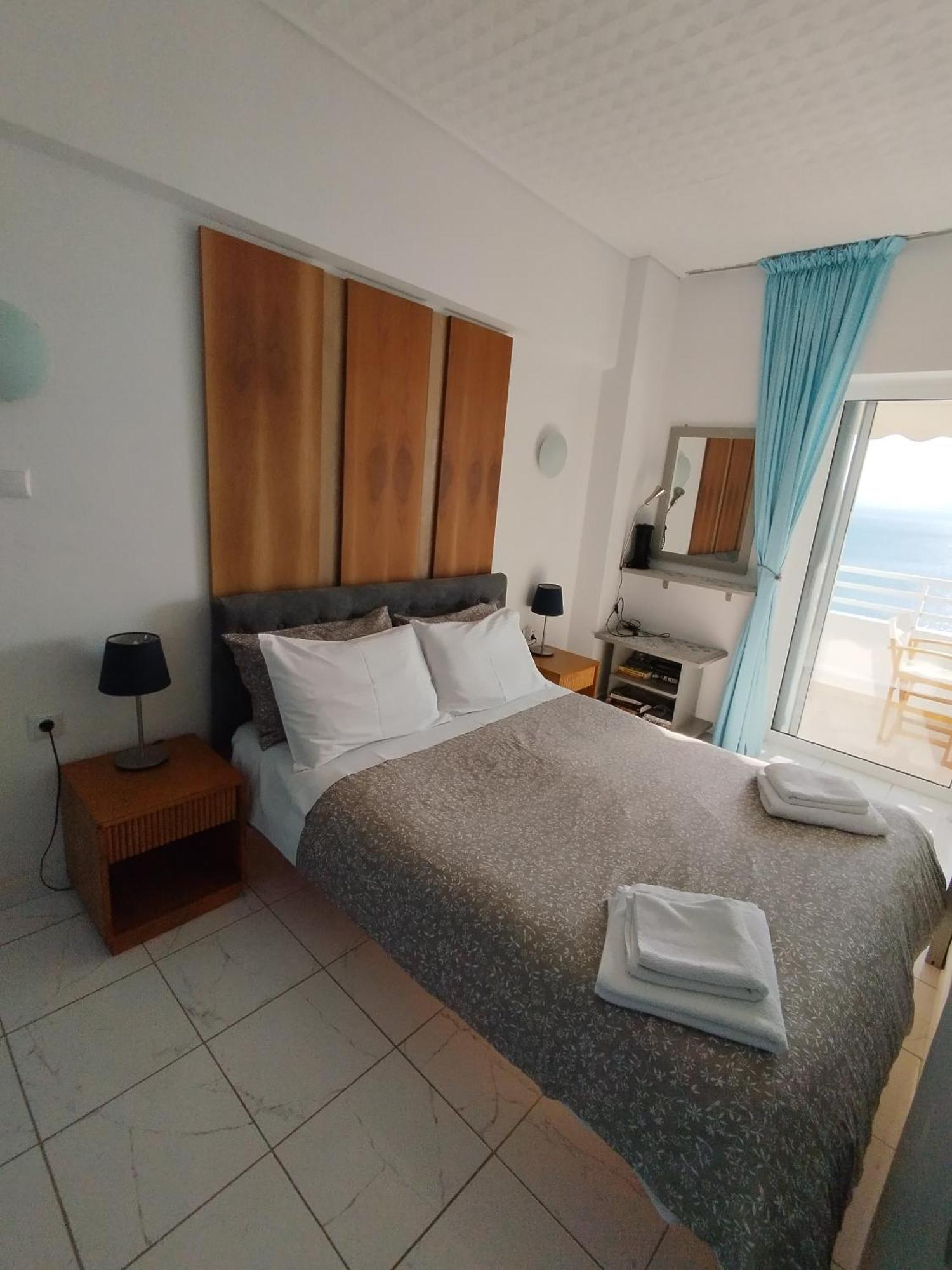 Atlas-Unlimited Sea View Apartment ルートラキ エクステリア 写真